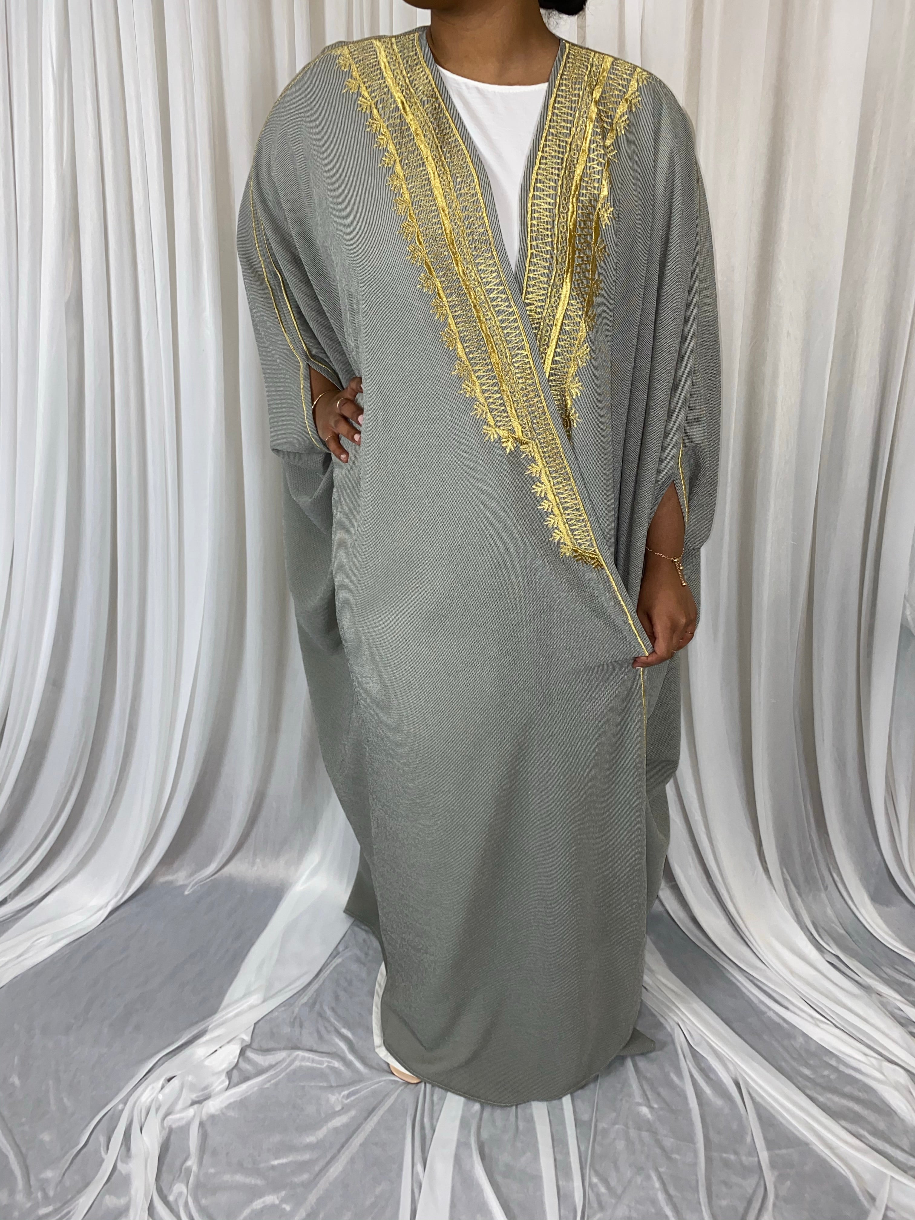 GREY BISHT