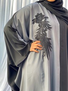 The Derya Abaya